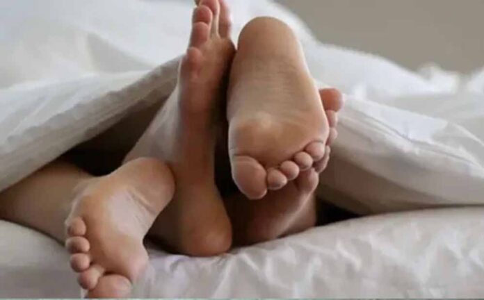 सेक्स के बाद गर्लफ्रेंड की हेवी ब्लीडिंग से मौत